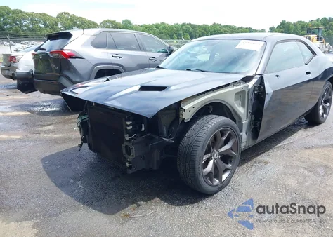 2018 Dodge Challenger Sxt Plus из США, поврежденный, VIN 2C3CDZAG1JH143140